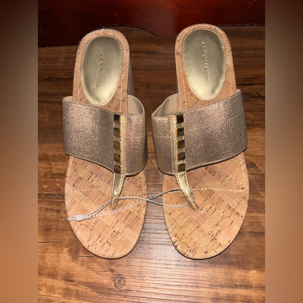 Women’s Alex Marie sandals. Size 9.5. NWT